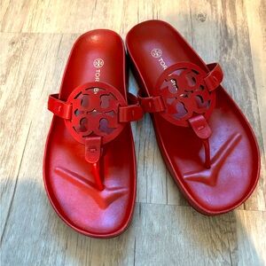 TORY BURCH MILLER CLOUD THONG SANDALS IN RED LEATHER